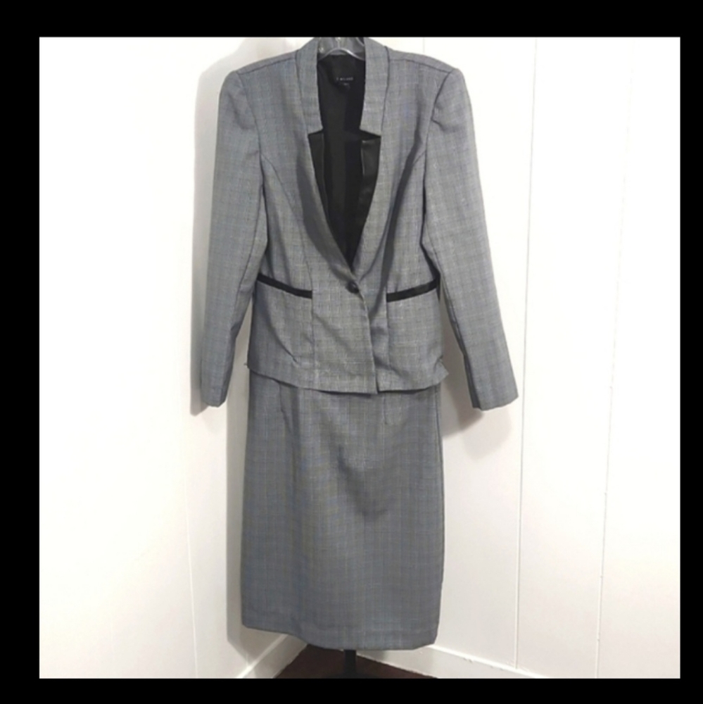 Gorgeous T.  Milano Form Top and Bottom for Women